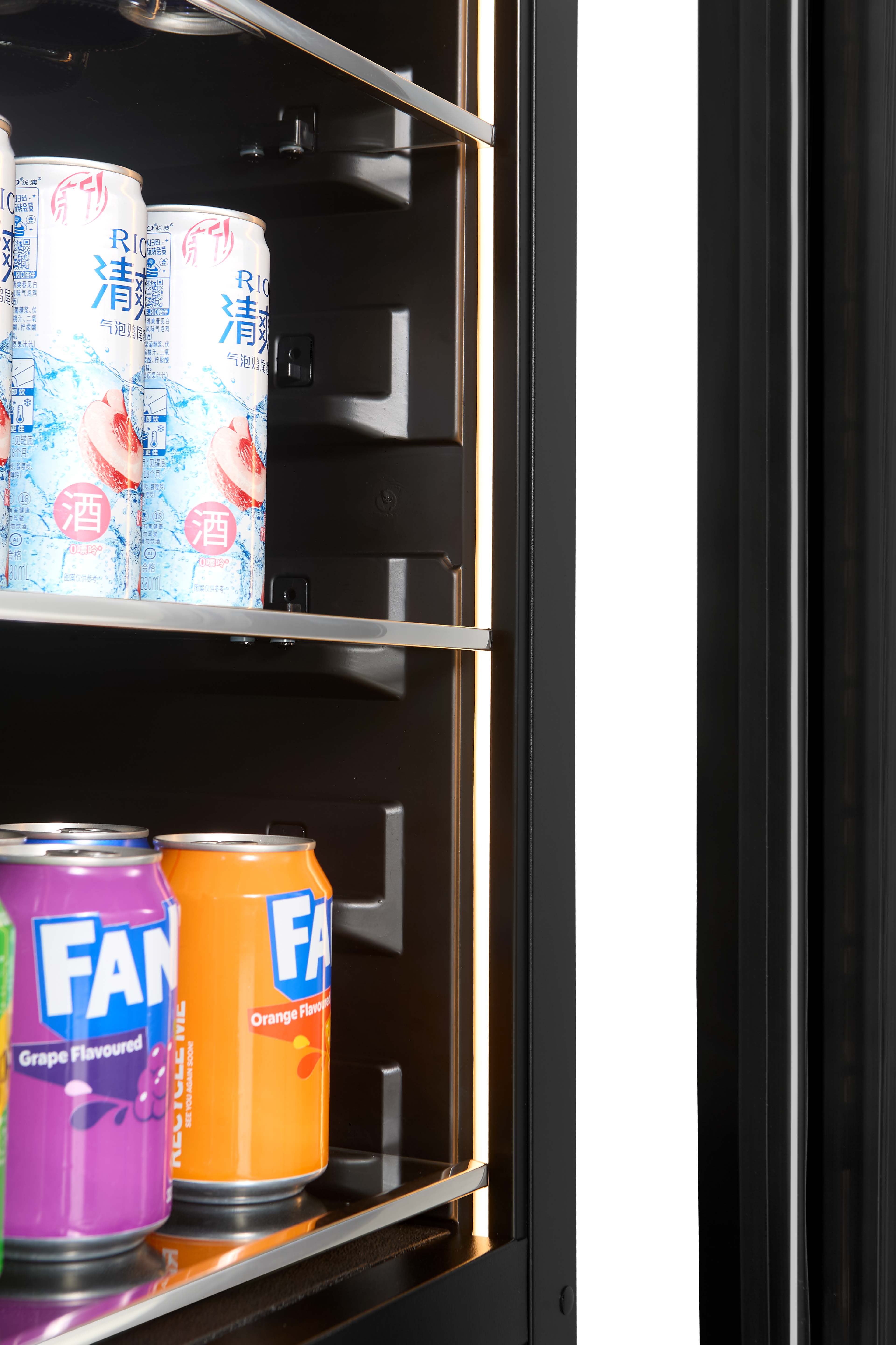 WBV93D-BLACK - 318L Beverage Centre (Wine & Beverage)